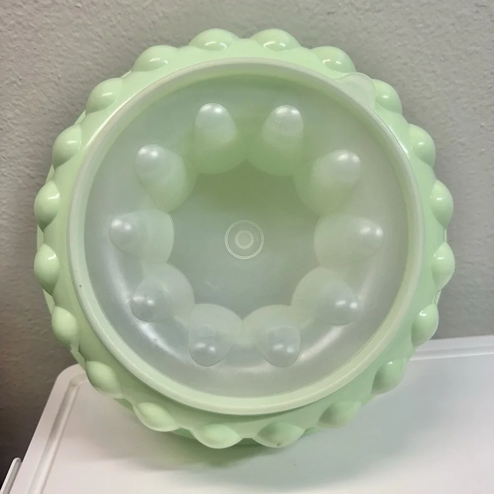 Tupperware very good